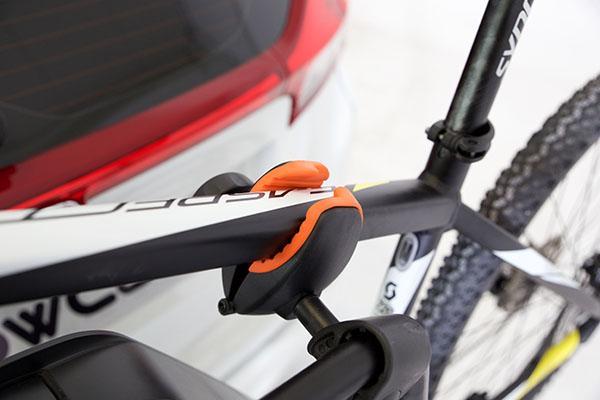 TowCar T4 black tow bar mounted bike rack (wheel support) - 4 bikes